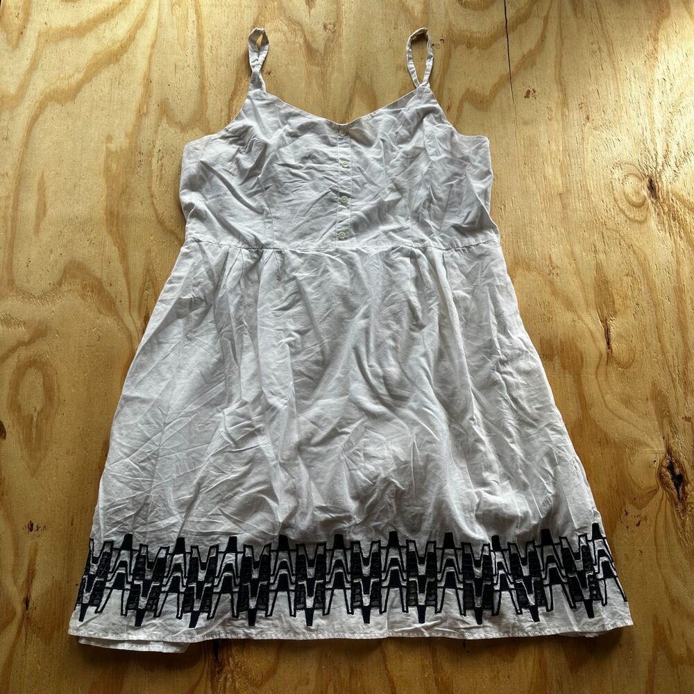Old Navy Embroidered Cotton Shift Dress - XL